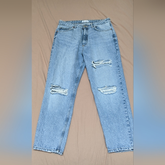 Zara distressed jeans - Picture 1 of 3